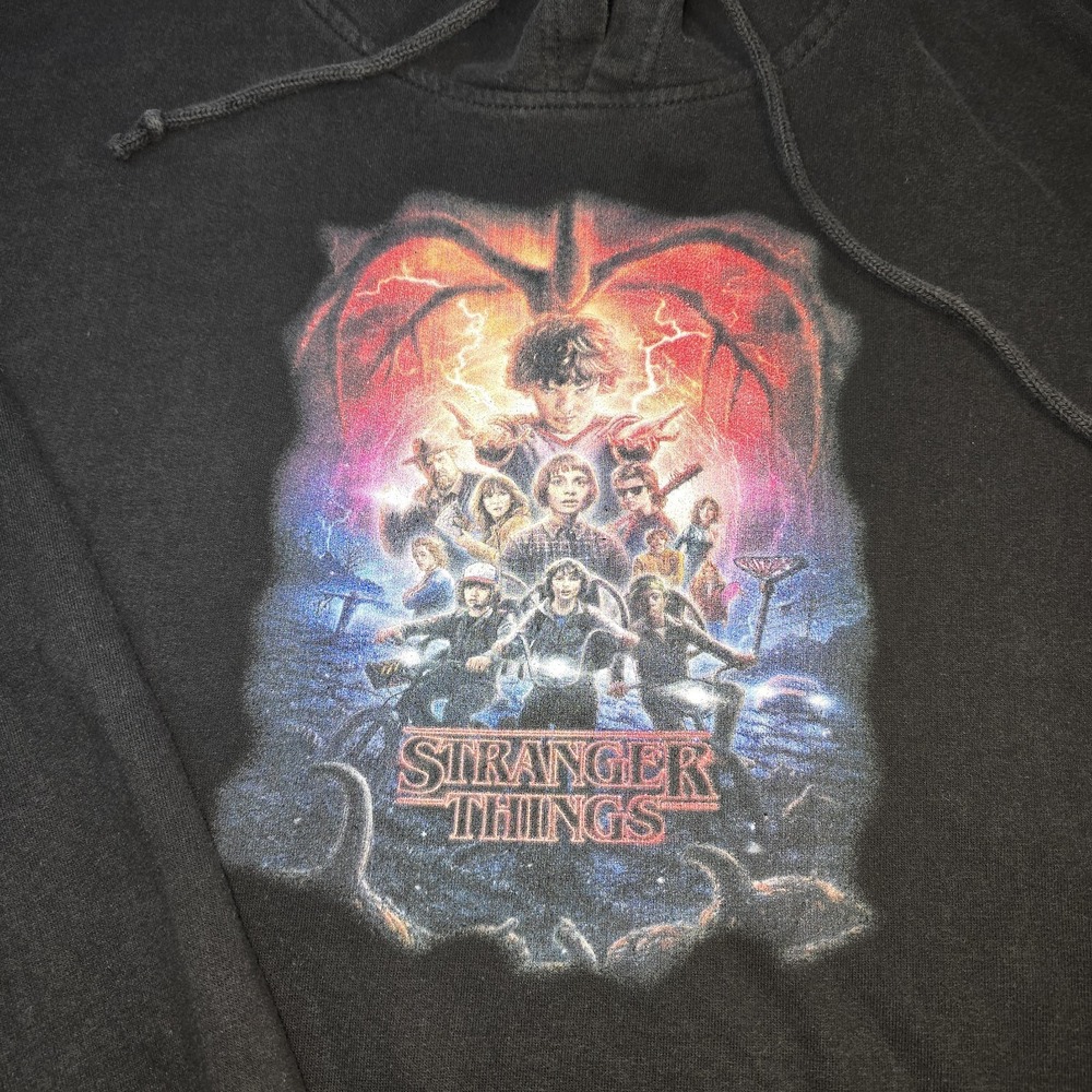Netflix Stranger Things Hoodie Mens XL Black Season 2 Poster Graphic Pullover